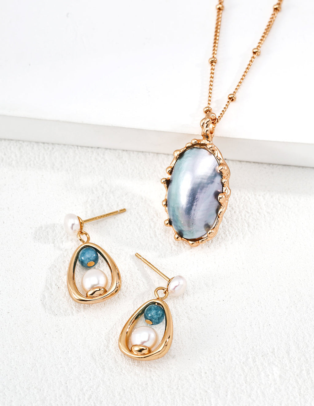 Minimalist Lantern-Inspired Pearl Earrings